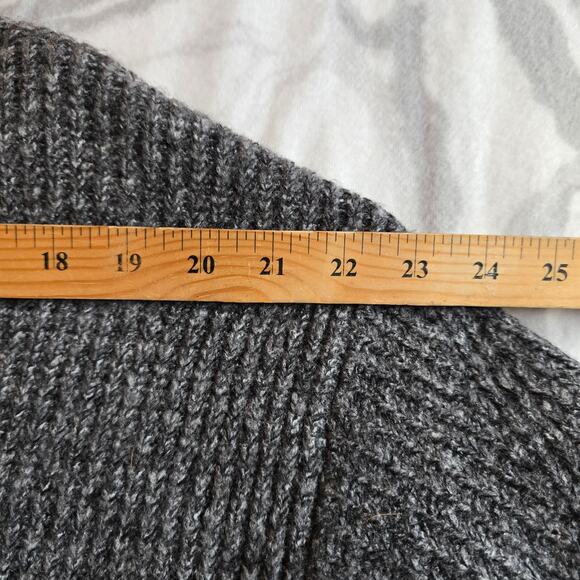 Old Navy Grey Turtleneck Sweater Women's Size M - Picture 7 of 9